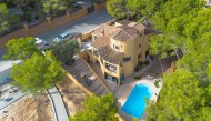 Detached Villa - Wiederverkauf - Orihuela Costa - CBE-54809