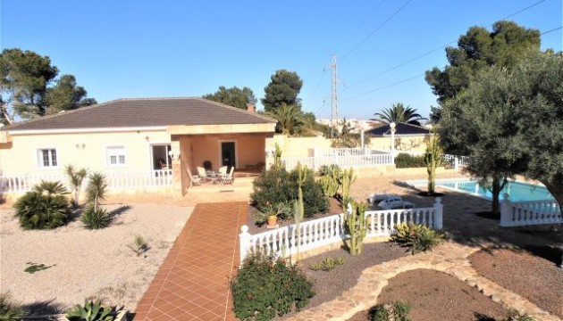 Detached Villa - Wiederverkauf - Orihuela Costa - Orihuela Costa