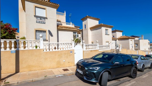 Detached Villa - Wiederverkauf - Orihuela Costa - Villamartín