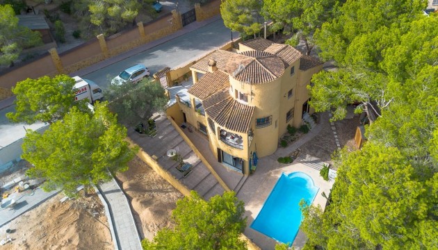 Detached Villa - Wiederverkauf - Orihuela Costa - Villamartín