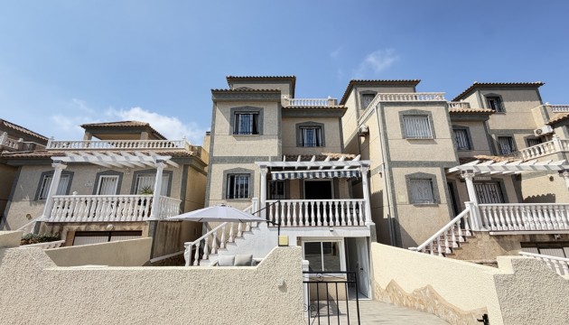Detached Villa - Wiederverkauf - Orihuela Costa - Villamartín