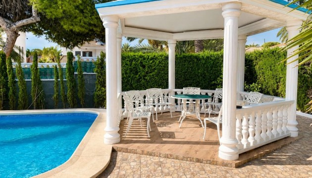 Detached Villa - Wiederverkauf - Orihuela - La Zenia