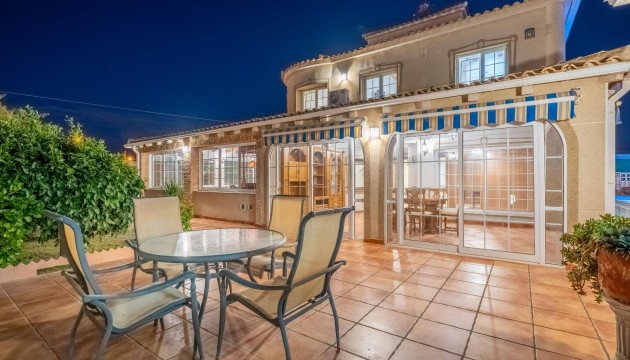 Detached Villa - Wiederverkauf - Torrevieja - El chaparral