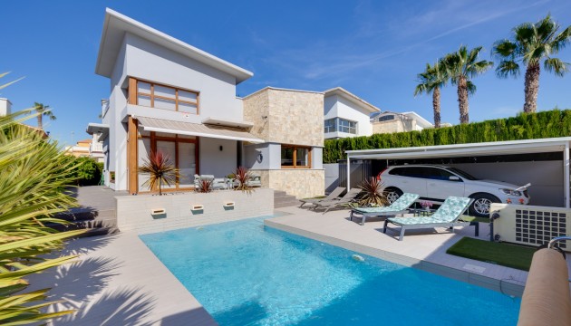 Fristående Villa - Begagnad - Ciudad Quesada - Doña Pepa