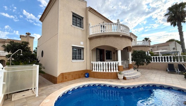 Fristående Villa - Begagnad - Orihuela Costa - Villamartín