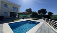 Fristående Villa - Begagnad - Torrevieja - DP-86107