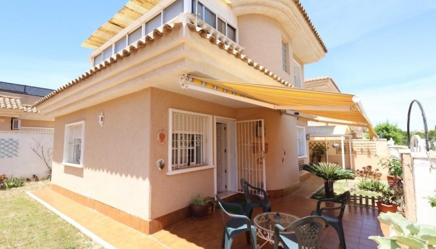 Fristående Villa - Begagnad - Torrevieja - Los Balcones - Los Altos del Edén