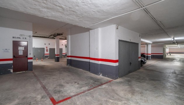 Garage - Wiederverkauf - Torrevieja - Torrelamata - La Mata