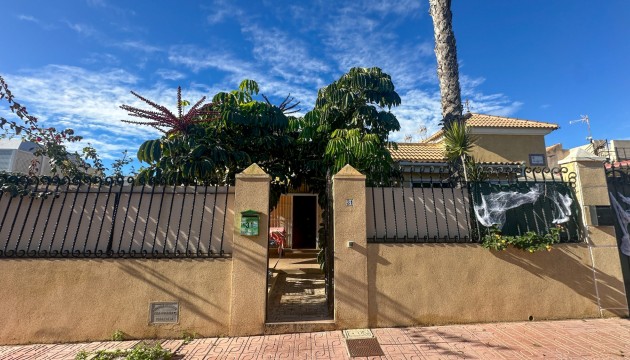 Herenhuis - Herverkoop - Torrevieja - Nueva Torrevieja - Aguas Nuevas