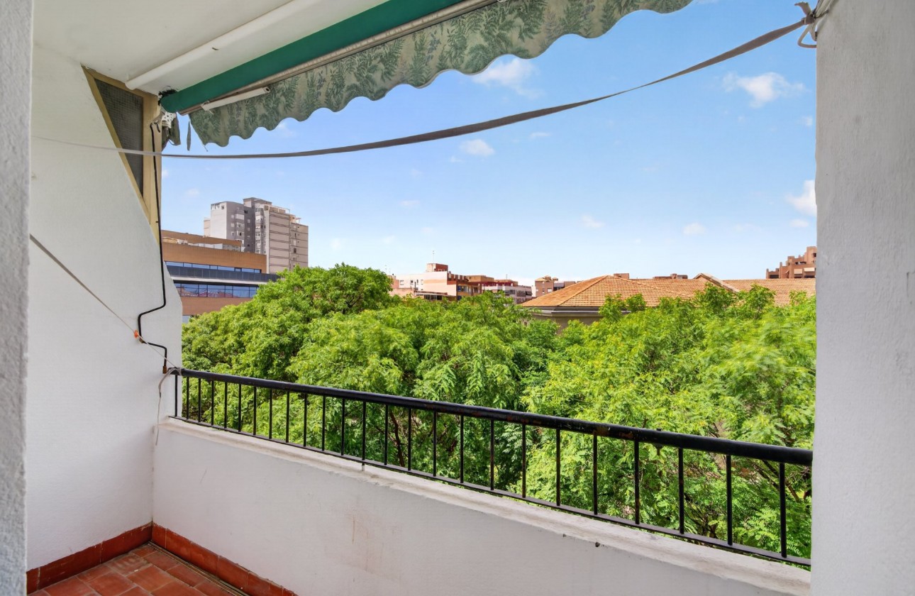 Herverkoop - Apartment - Alicante - Calle de los Doscientos