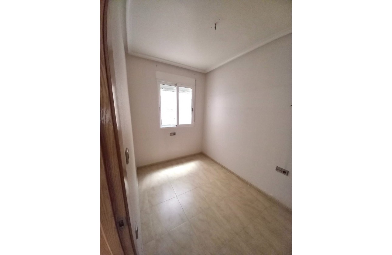 Herverkoop - Apartment - Almoradi