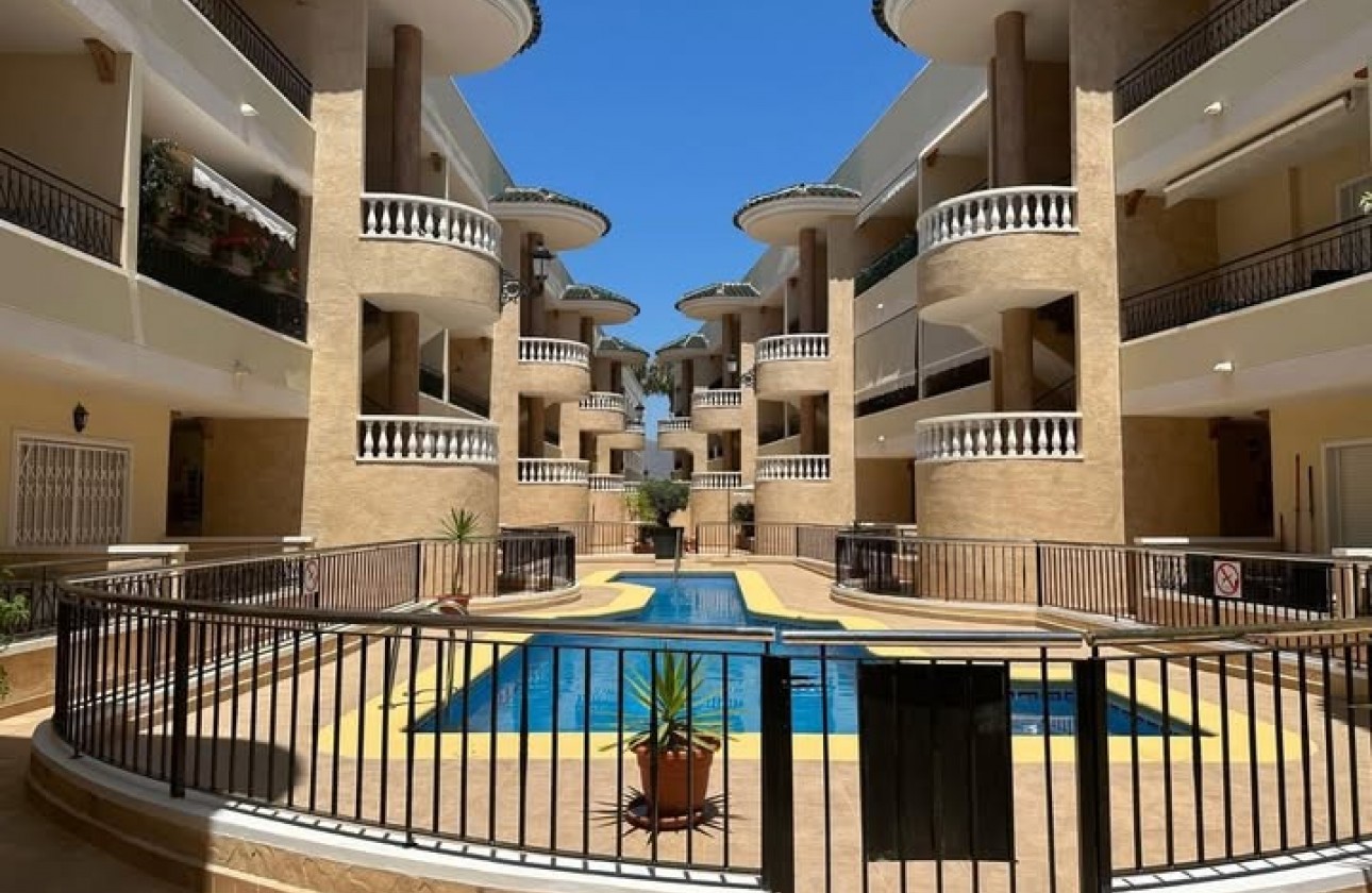 Herverkoop - Apartment - Jacarilla