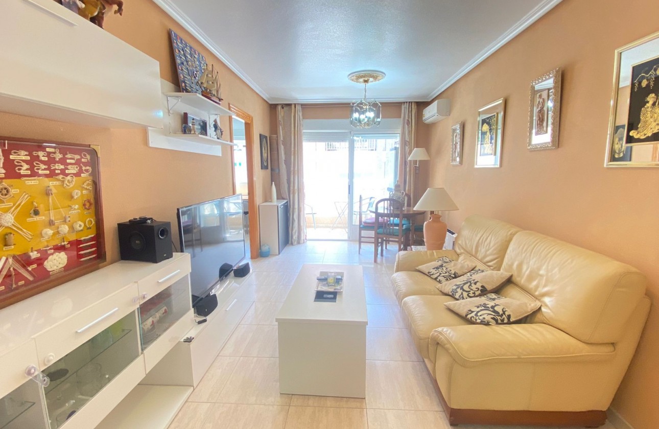 Herverkoop - Apartment - La Marina