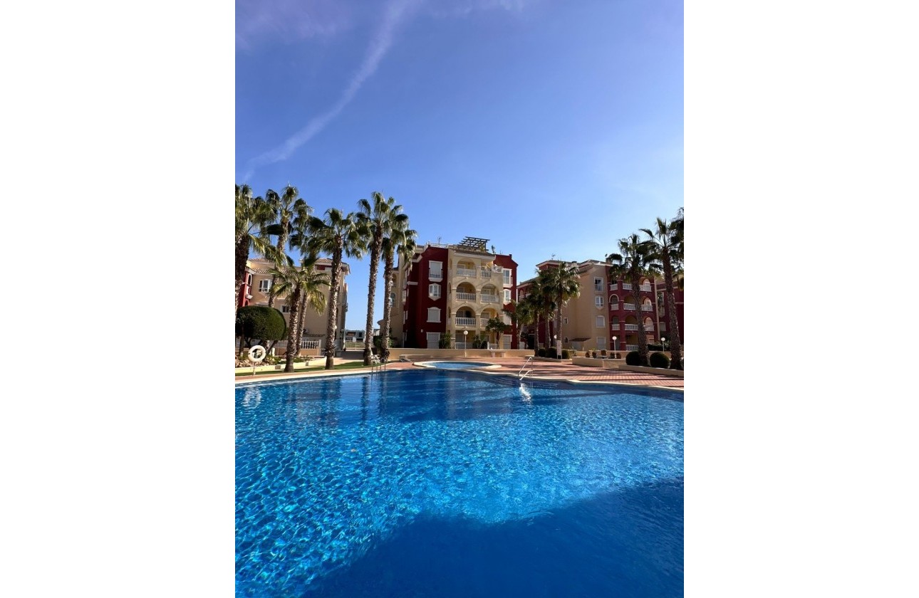 Herverkoop - Apartment - Los Alcazares