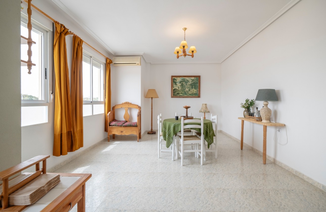 Herverkoop - Apartment - Los Montesinos