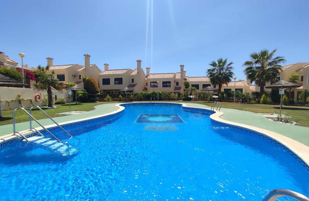 Herverkoop - Apartment - Orihuela Costa - Campoamor