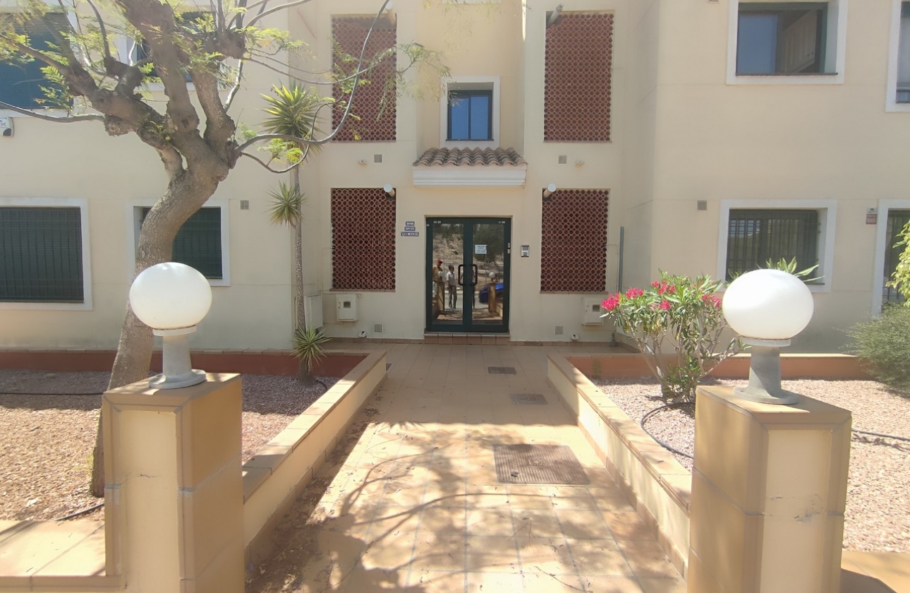 Herverkoop - Apartment - Orihuela Costa - Campoamor