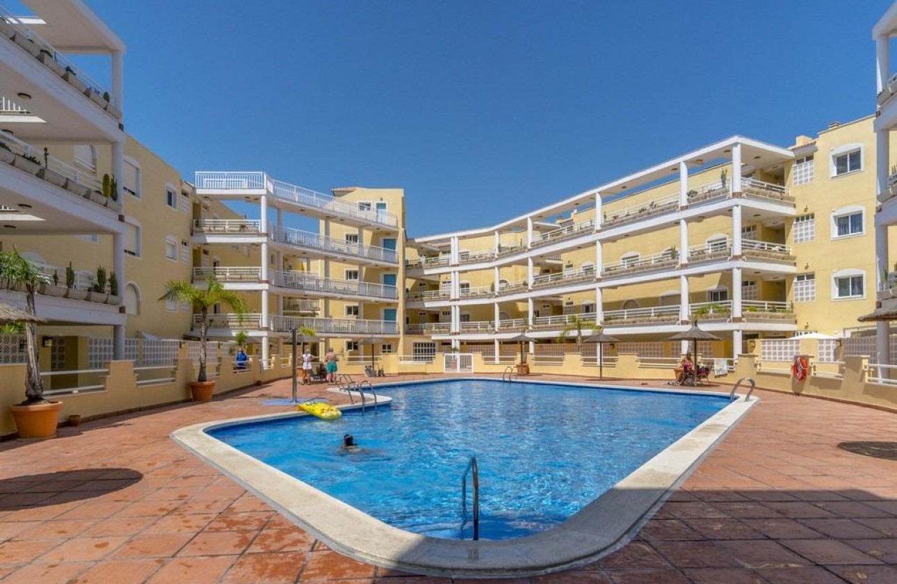 Herverkoop - Apartment - Orihuela Costa - Campoamor