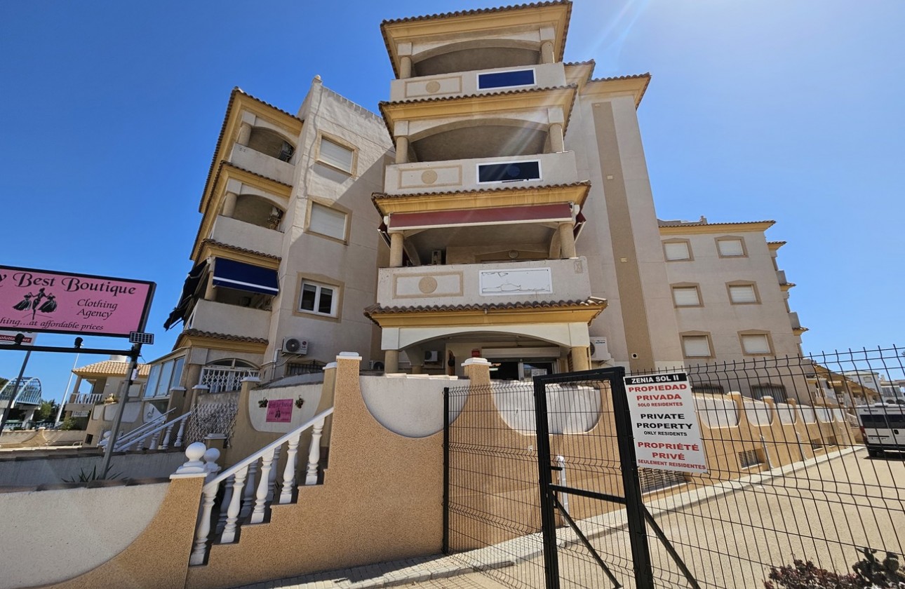 Herverkoop - Apartment - Orihuela Costa - La Zenia