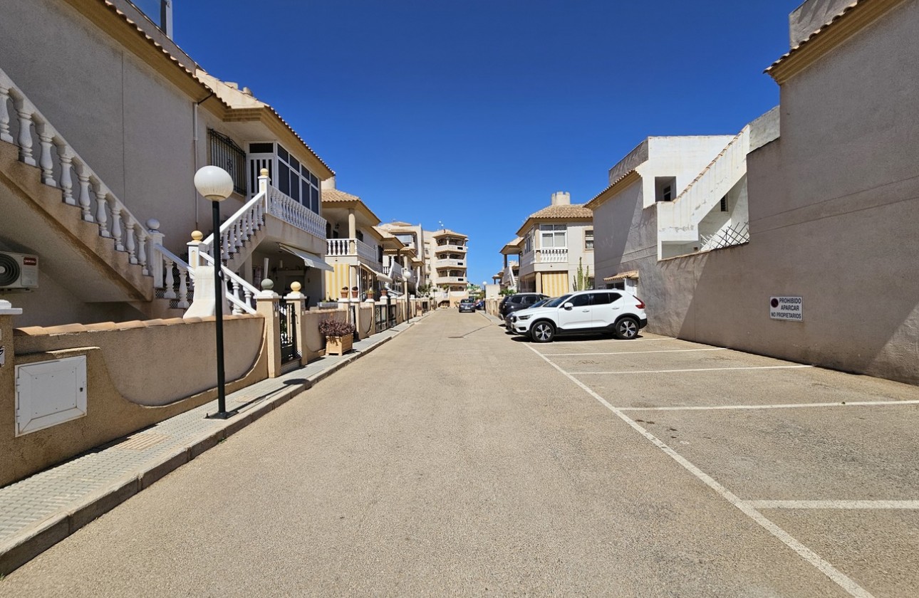 Herverkoop - Apartment - Orihuela Costa - La Zenia