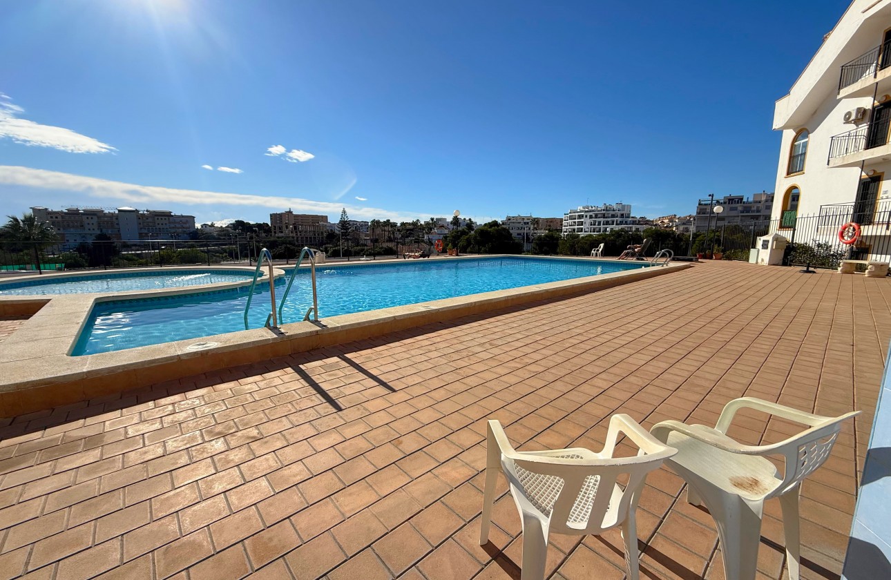 Herverkoop - Apartment - Orihuela Costa - La Zenia