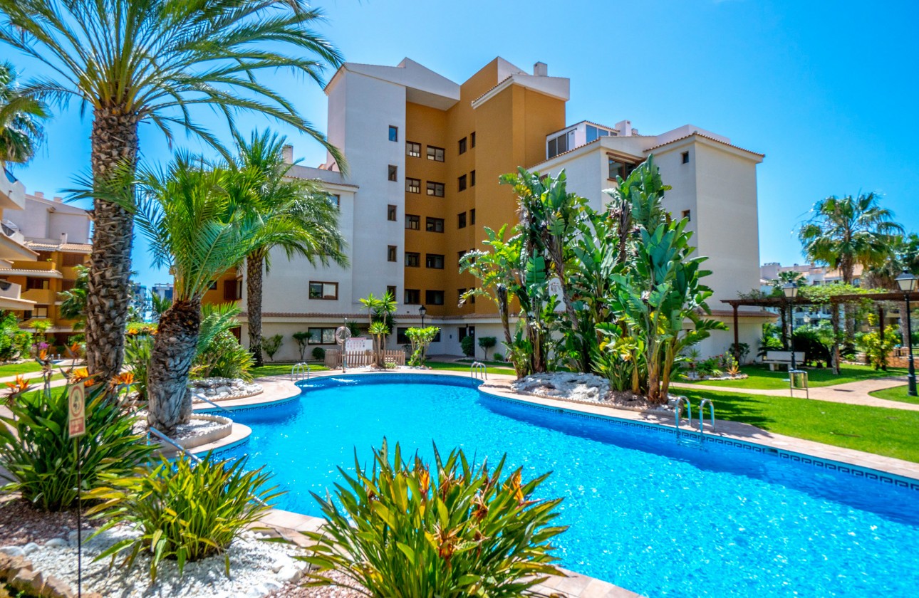 Herverkoop - Apartment - Orihuela Costa - Punta Prima