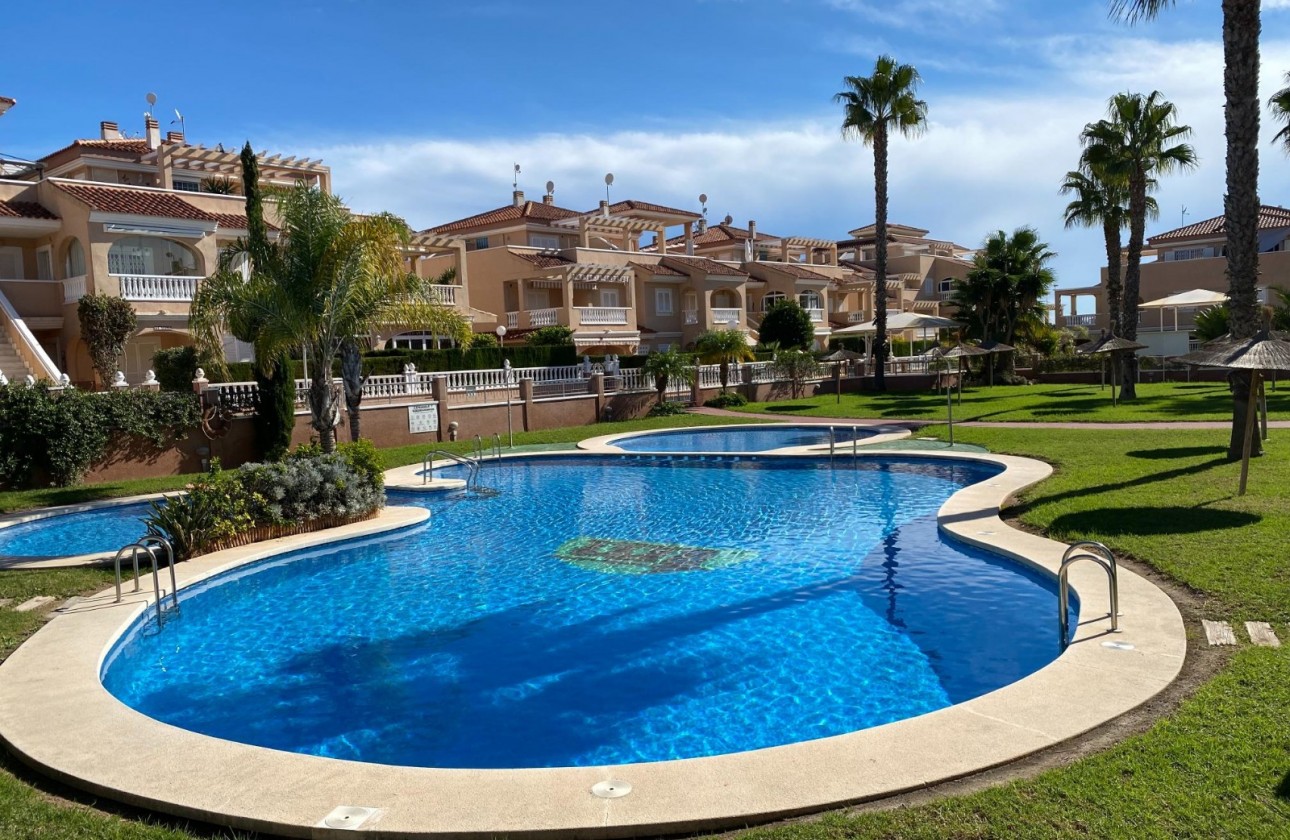 Herverkoop - Apartment - Orihuela Costa - Punta Prima