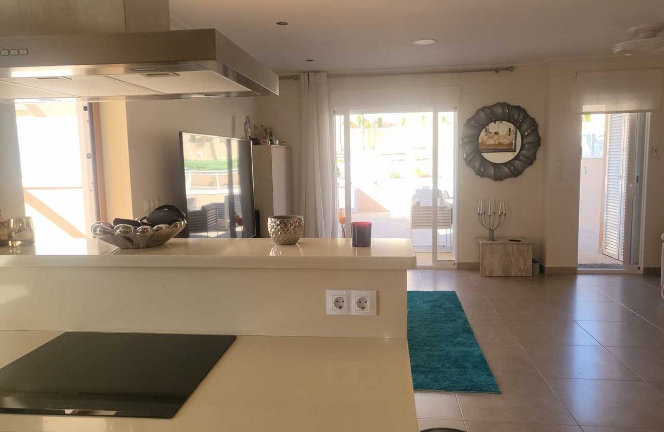 Herverkoop - Apartment - Orihuela Costa - Punta Prima