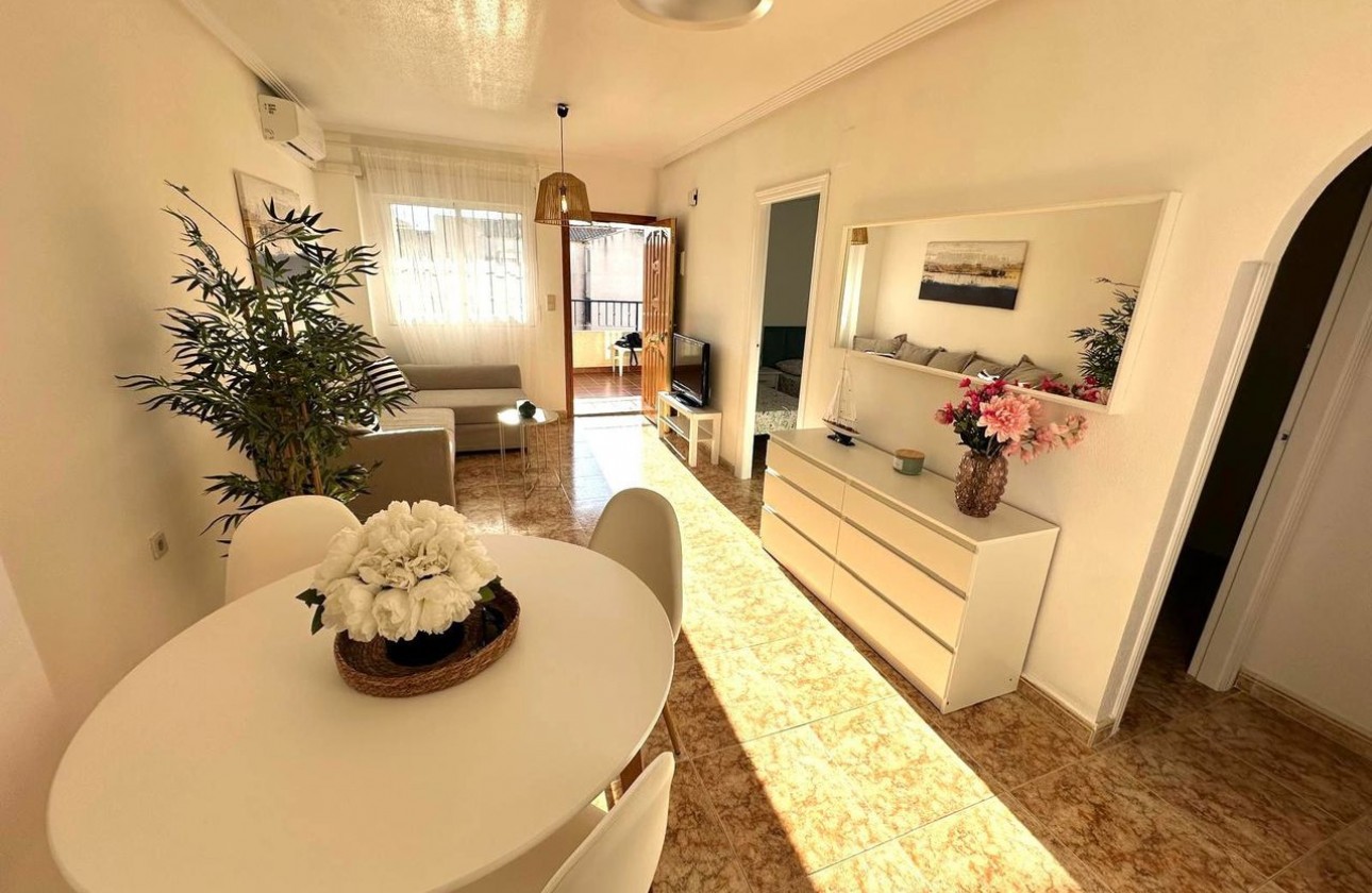 Herverkoop - Apartment - Orihuela Costa - Punta Prima