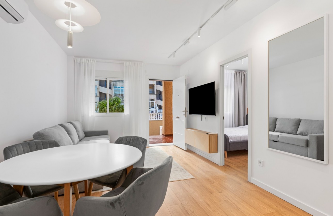 Herverkoop - Apartment - Orihuela Costa - Punta Prima