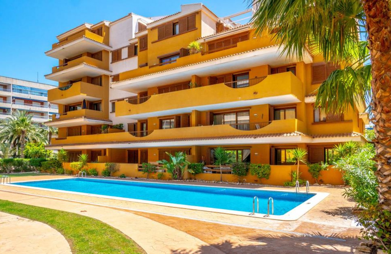 Herverkoop - Apartment - Orihuela Costa - Punta Prima