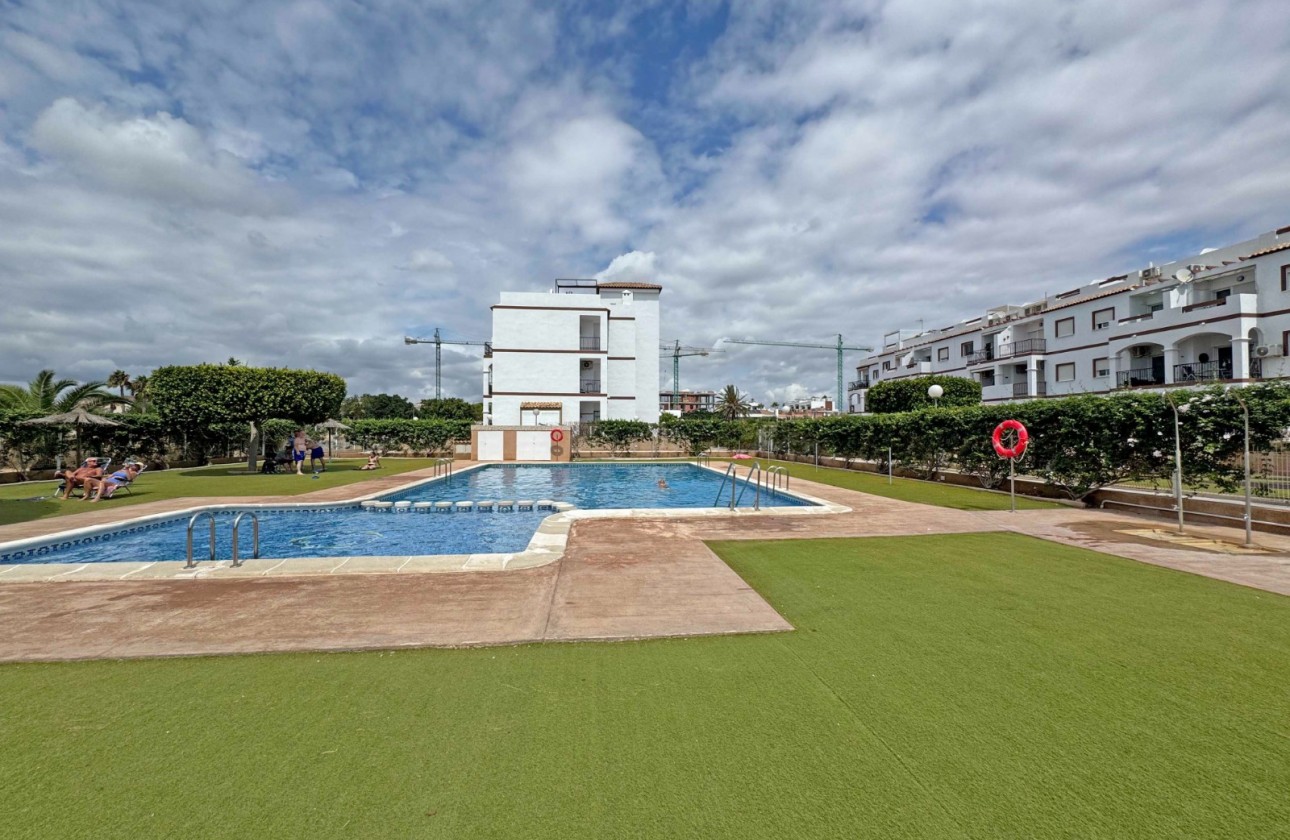 Herverkoop - Apartment - Orihuela Costa - Punta Prima