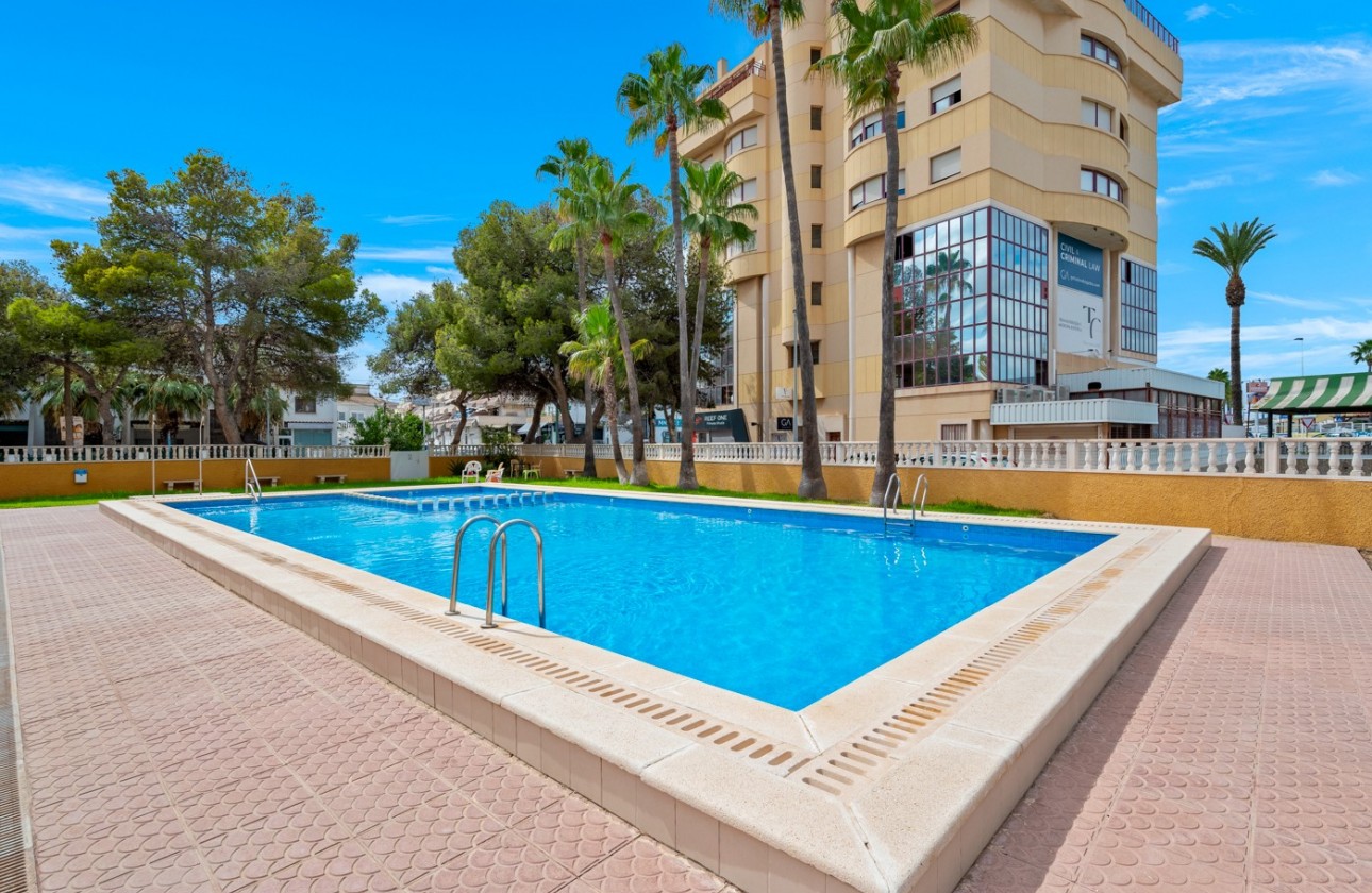 Herverkoop - Apartment - Orihuela Costa - Punta Prima