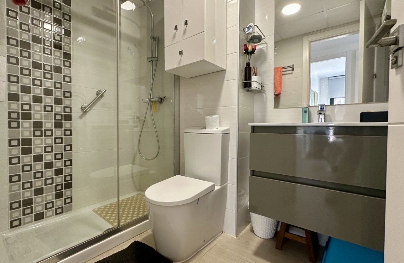 Herverkoop - Apartment - Orihuela Costa - Punta Prima