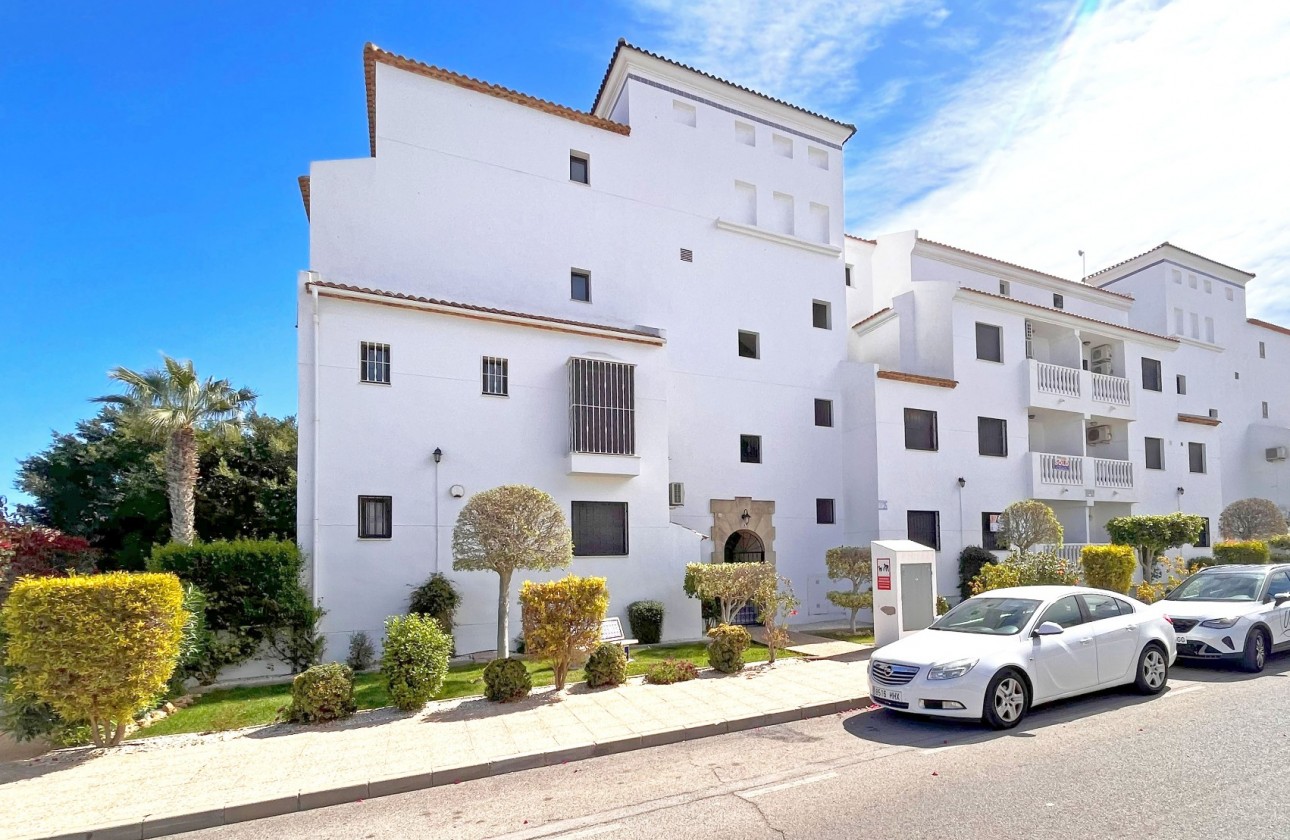 Herverkoop - Apartment - Orihuela Costa - Villamartín