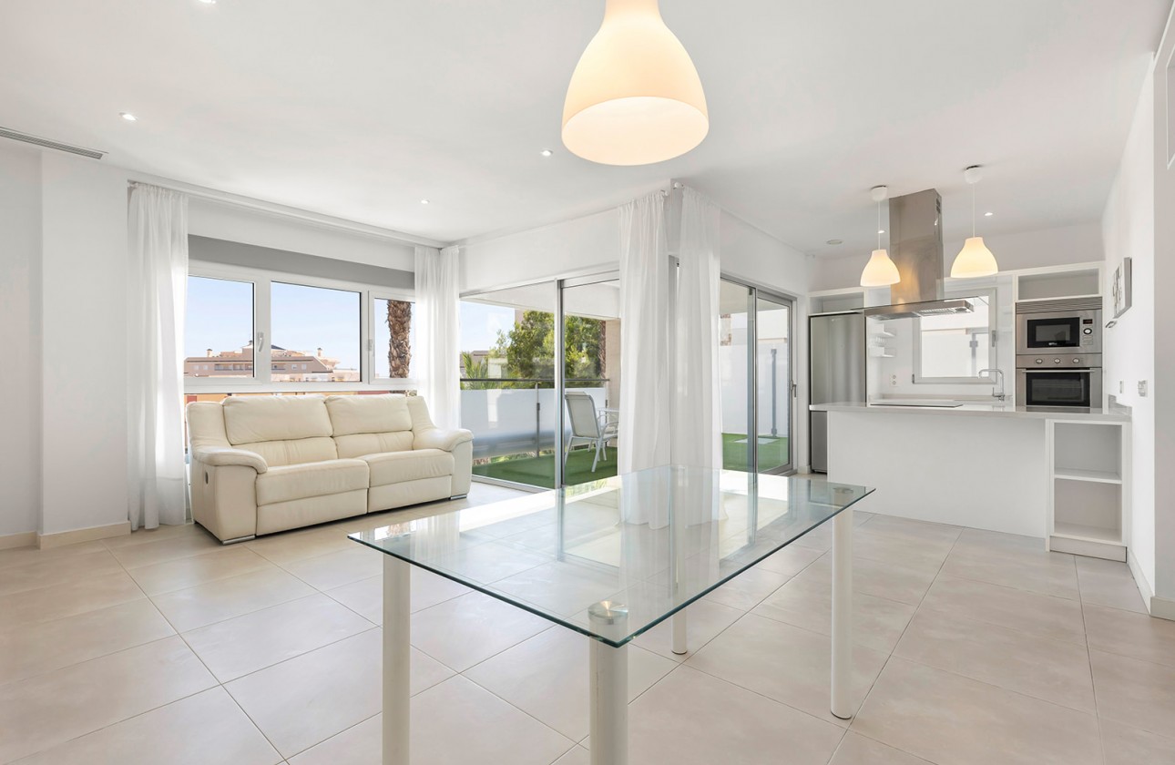 Herverkoop - Apartment - Orihuela Costa - Villamartín