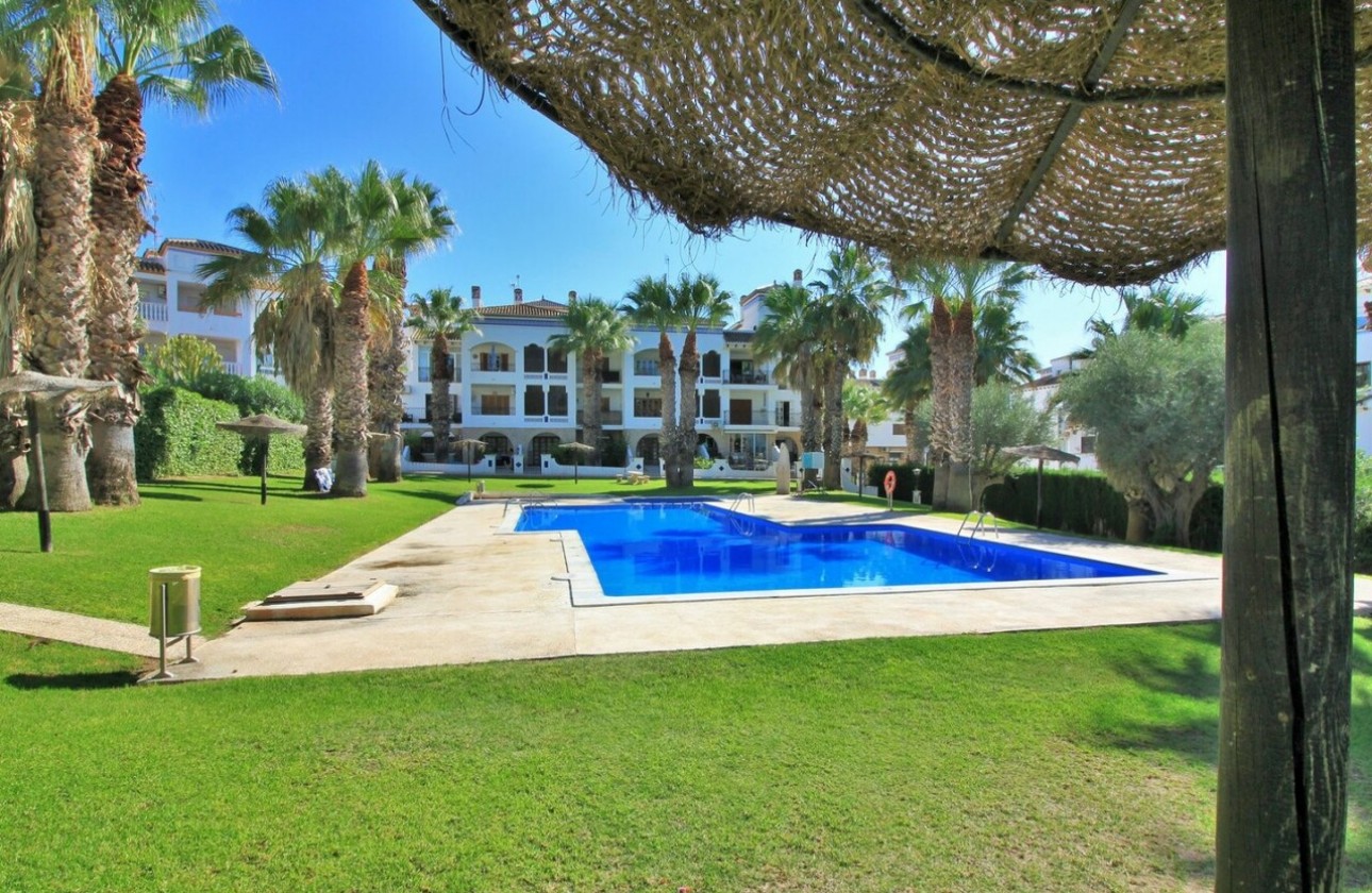 Herverkoop - Apartment - Orihuela Costa - Villamartín