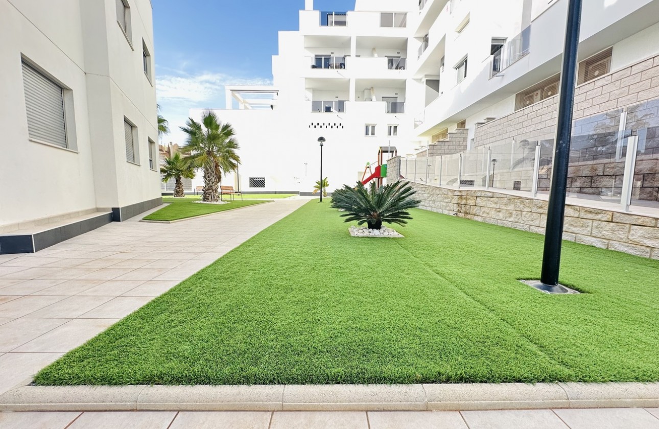 Herverkoop - Apartment - Orihuela Costa - Villamartín