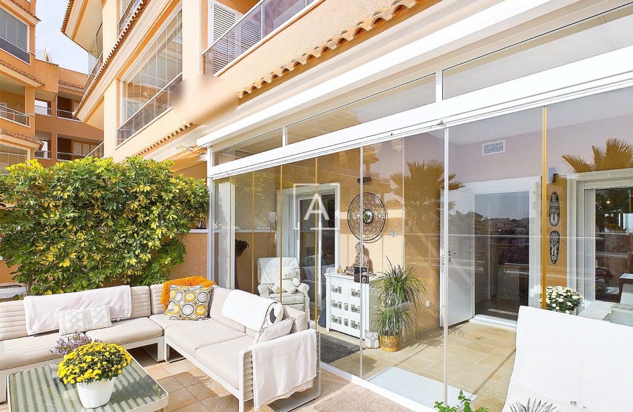 Herverkoop - Apartment - Orihuela Costa - Villamartín