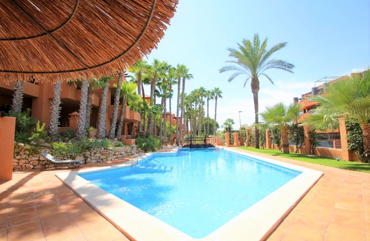 Herverkoop - Apartment - Orihuela Costa - Villamartín