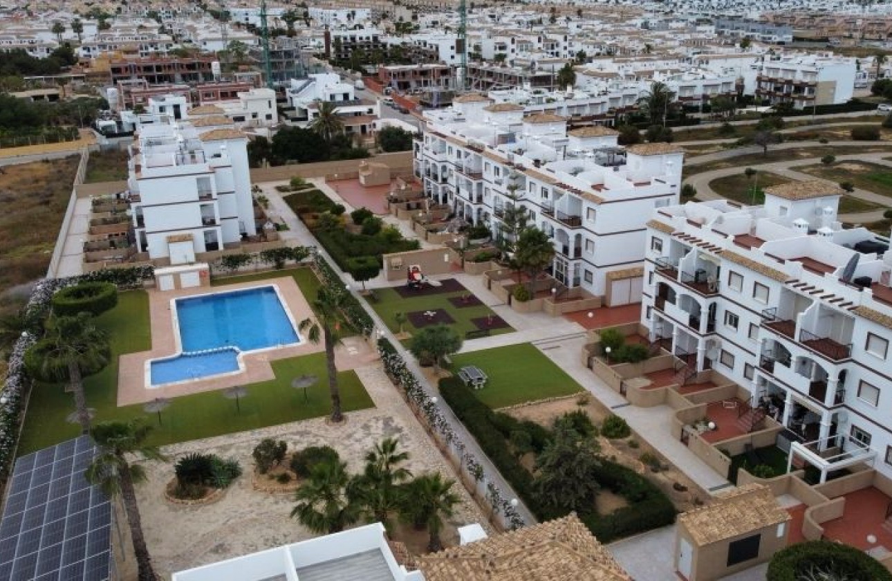 Herverkoop - Apartment - Orihuela Costa