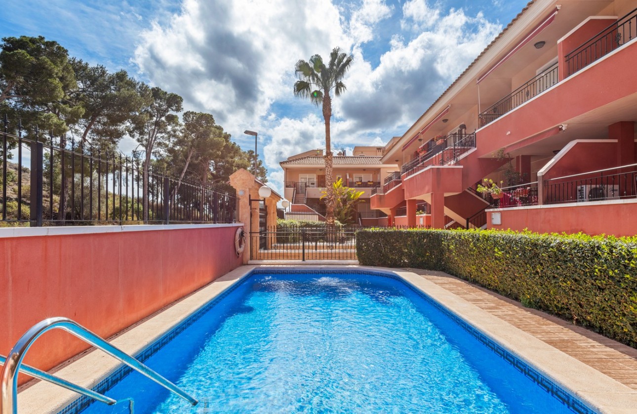 Herverkoop - Apartment - Orihuela