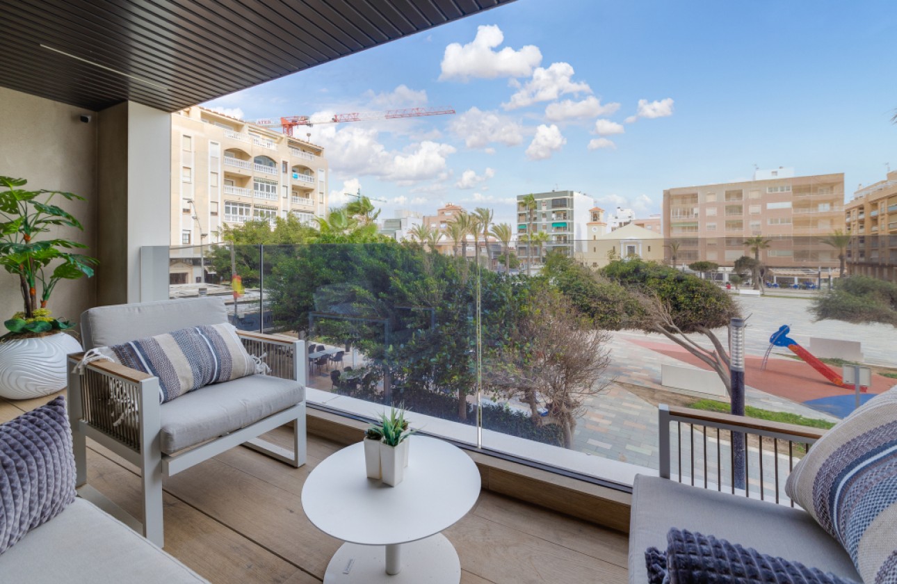 Herverkoop - Apartment - Torrevieja - calle San Juan -la Mata