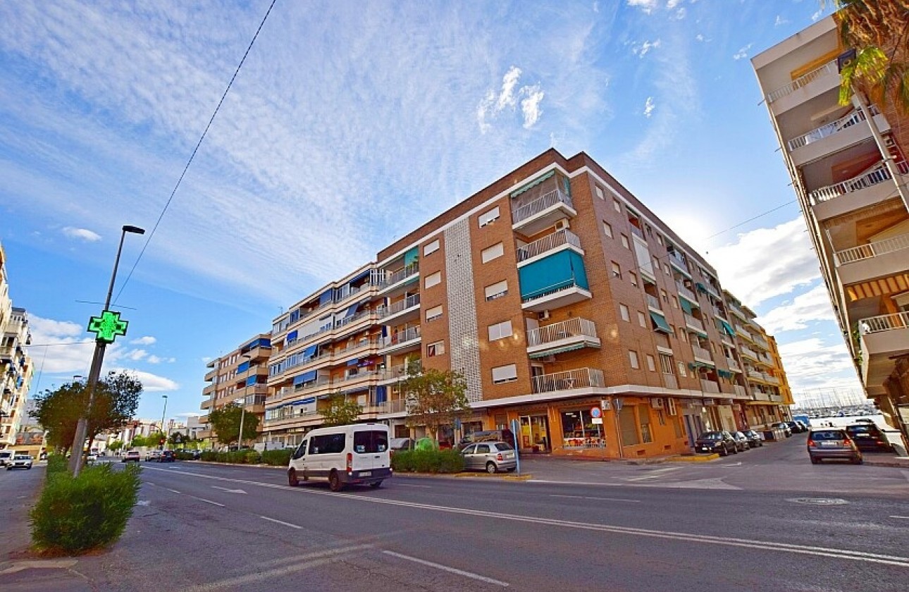 Herverkoop - Apartment - Torrevieja - El Acequión - Los Náufragos