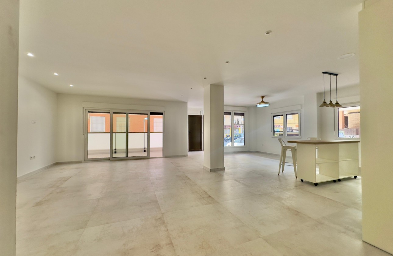 Herverkoop - Apartment - Torrevieja - El Acequión - Los Náufragos