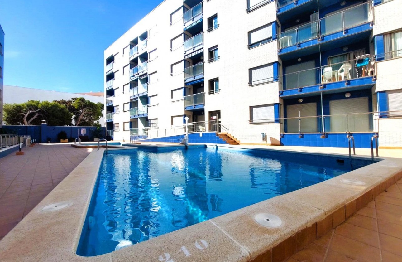 Herverkoop - Apartment - Torrevieja - Playa de los Locos