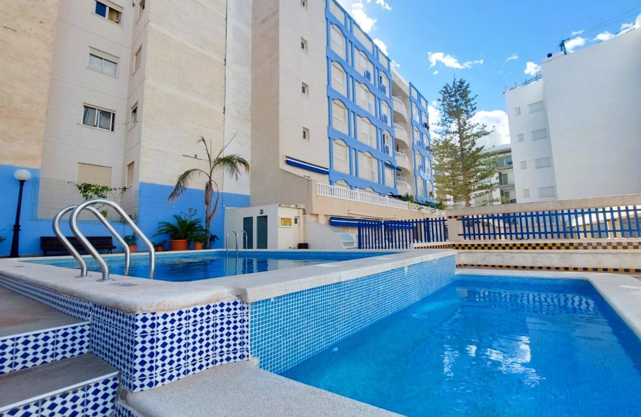 Herverkoop - Apartment - Torrevieja - Playa de los Locos