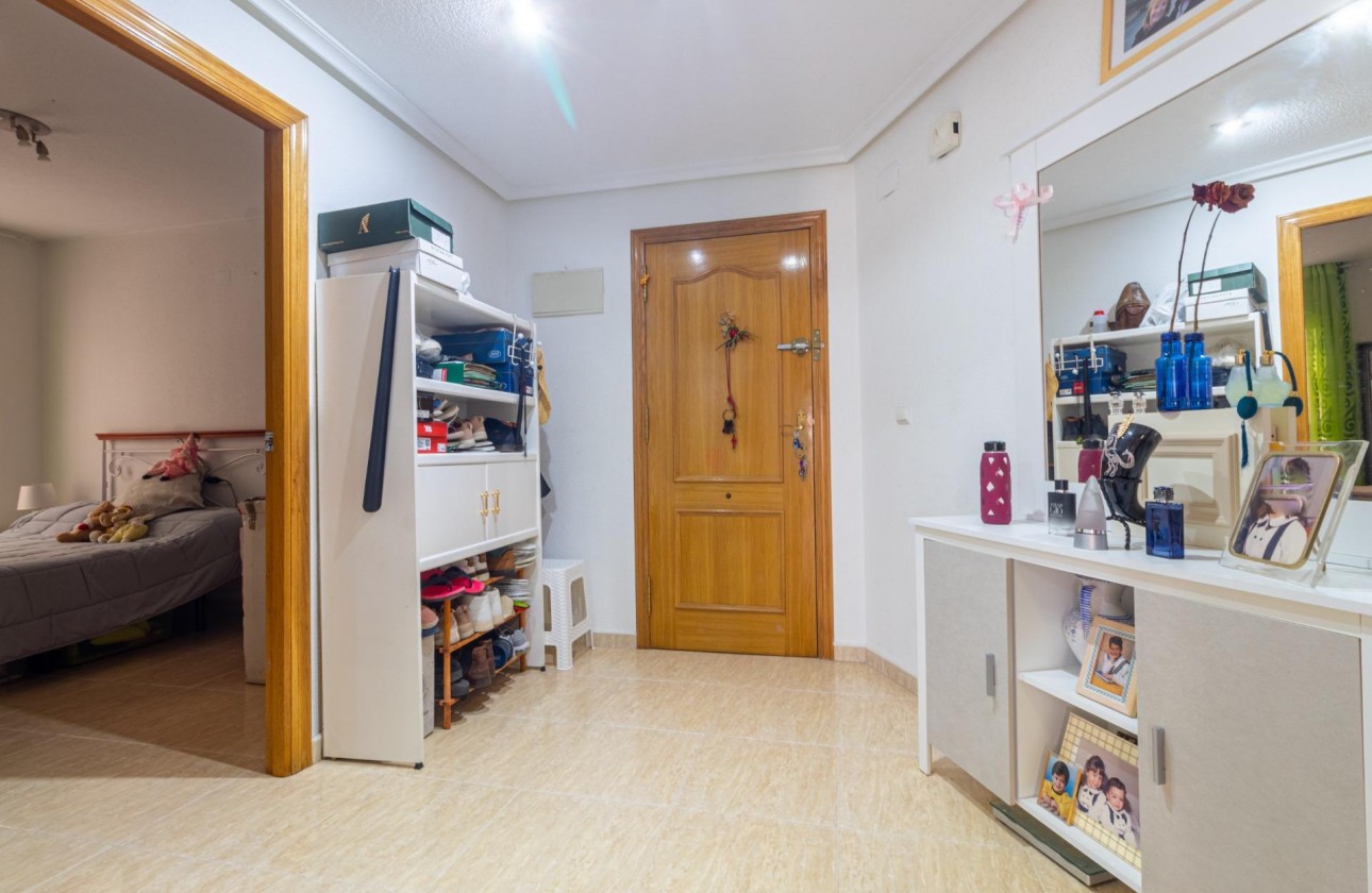 Herverkoop - Apartment - Torrevieja - Playa de los Locos