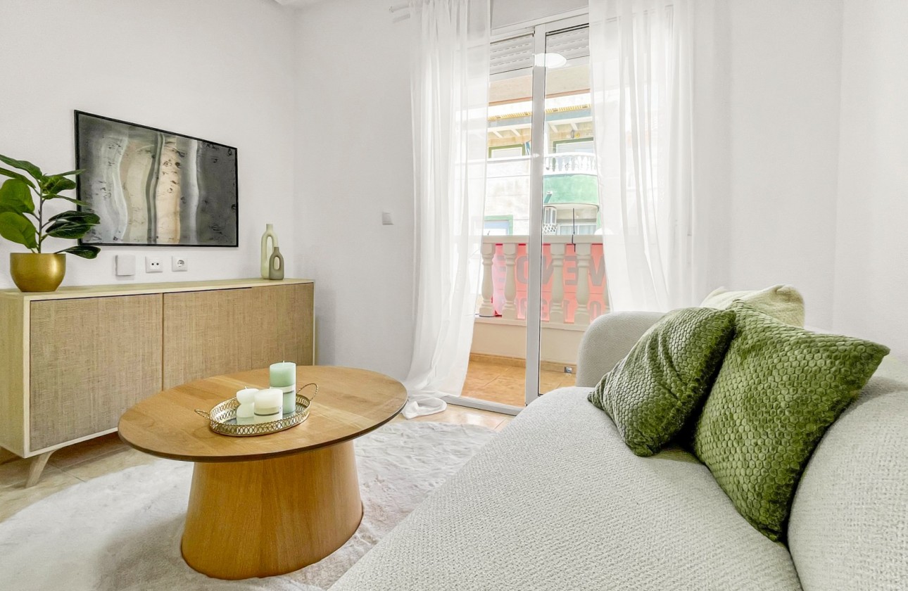 Herverkoop - Apartment - Torrevieja - Playa de los Locos