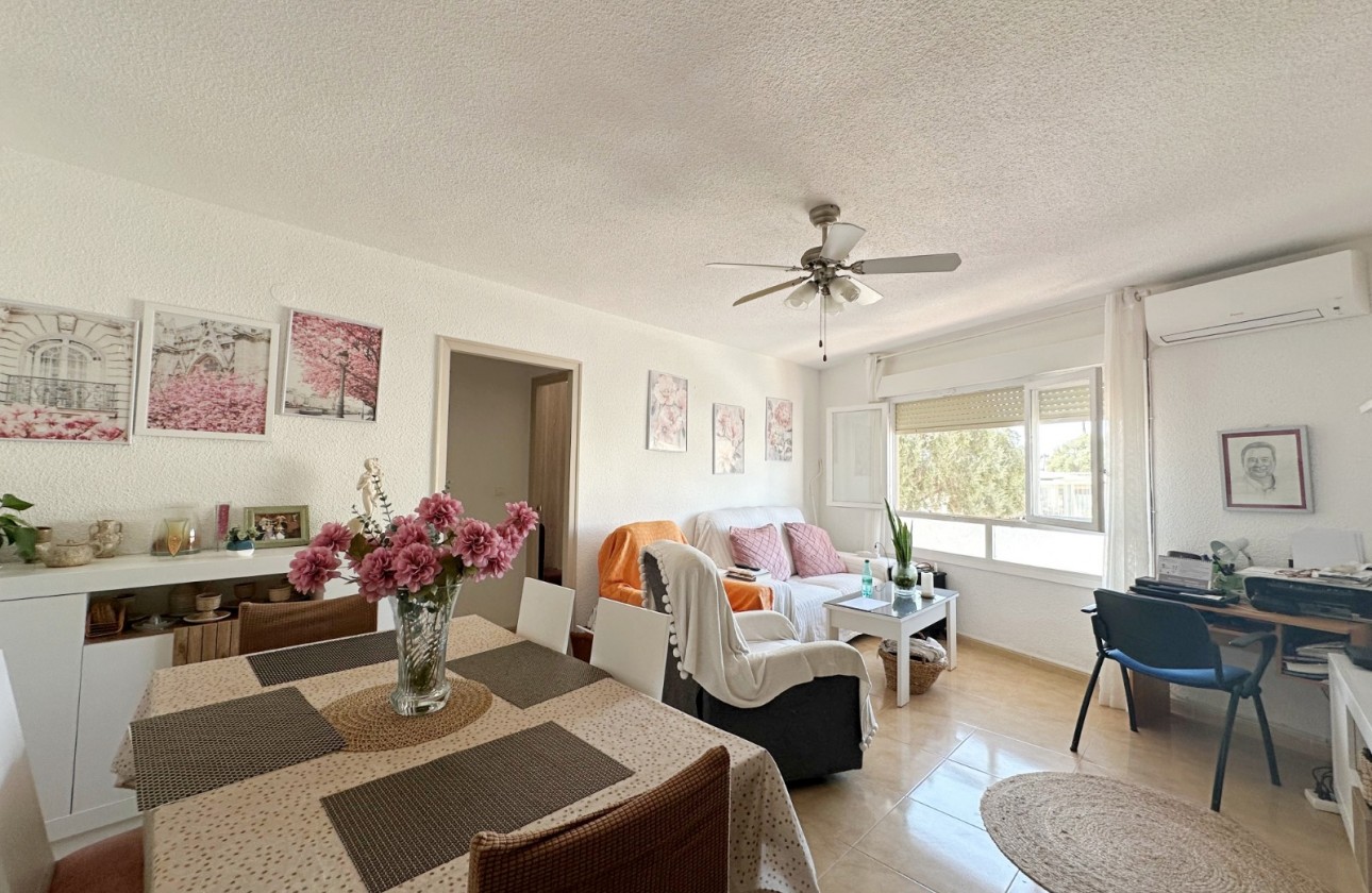 Herverkoop - Apartment - Torrevieja - Playa de los Naufragos